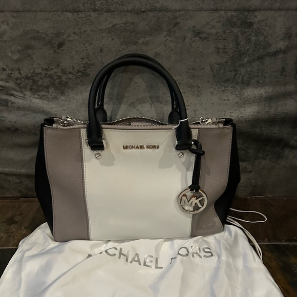 Michael Kors Black, White, and Gray Satchel - Picture 1 of 8